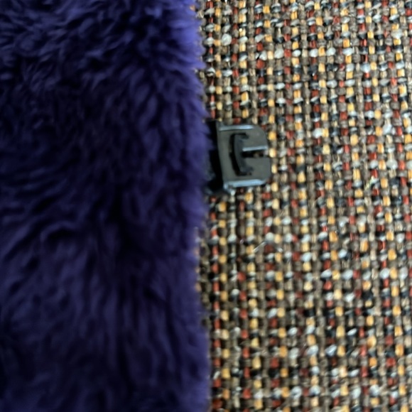 North Face Denali Gloves, size women’s small purple fuzzy with touch tech - Picture 4 of 11